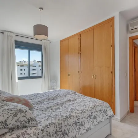 Puerta Del Mar Rooftop Apartment Estepona